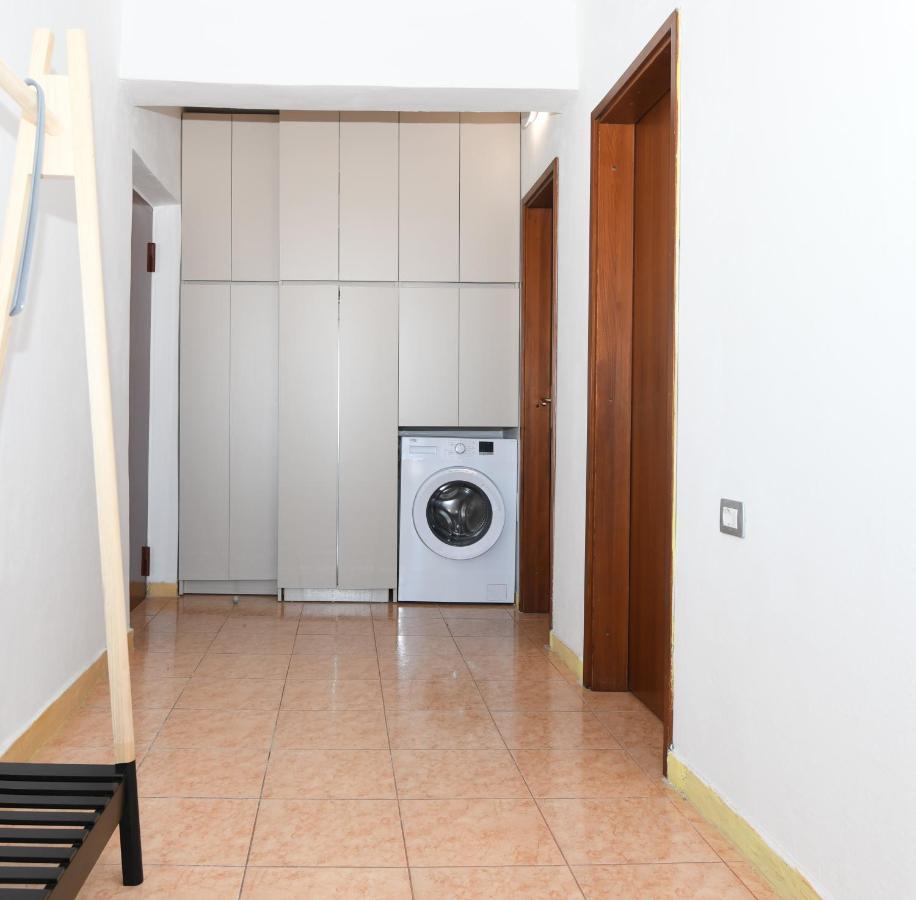 Rondine Studio Apartment Tirana Esterno foto