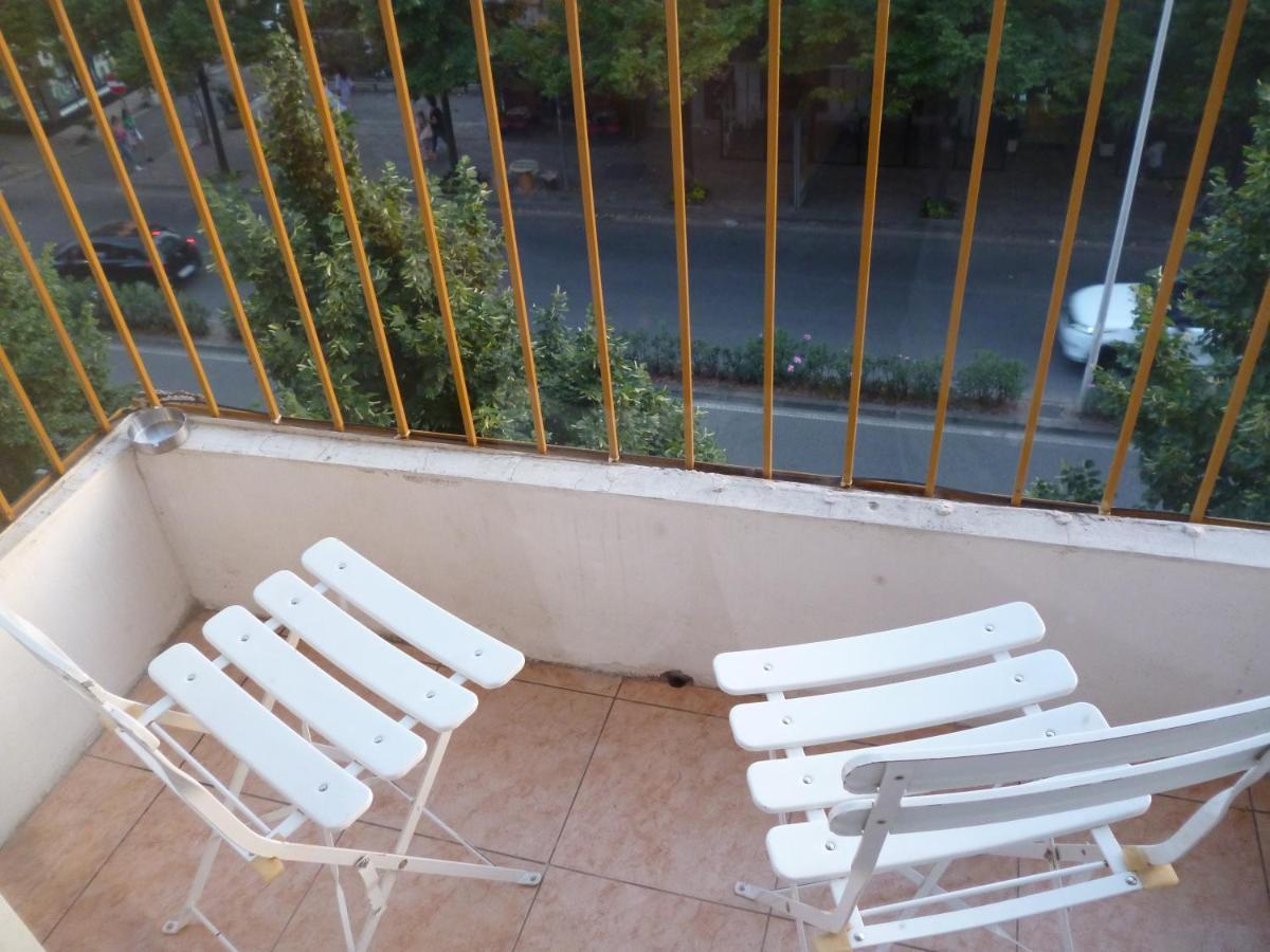Rondine Studio Apartment Tirana Esterno foto